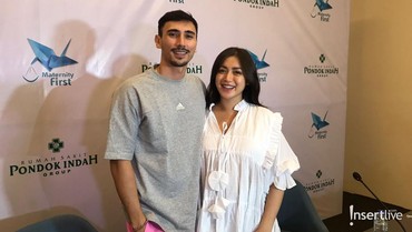 img-title Alasan Jessica Iskandar & Vincent Verhaag Rahasiakan Nama Sang Anak