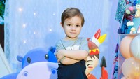 <p>Lucio lahir pada tanggal 9 Oktober 2017. Kini di usianya yang empat tahun, Lucio tampak begitu percaya diri. Sang Bunda, Celine, sesekali mengunggah foto-foto Lucio di akun Instagram pribadinya. (Foto: dok. Instagram @celine_evangelista)</p>