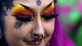FOTO: Melihat Goresan Tubuh di Festival Tato Newcastle