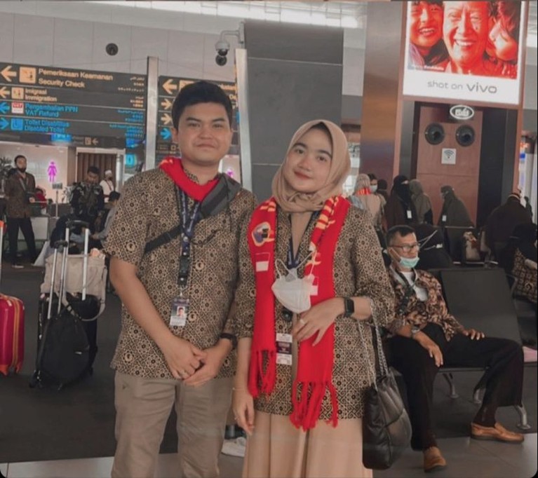 Audi Rizaldy Umroh Bareng Kekasih Audi Rizaldy Umroh Bareng Kekasih