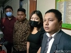 Ayu Thalia Akan Bongkar Hubungan dengan Nicholas Sean di Pengadilan