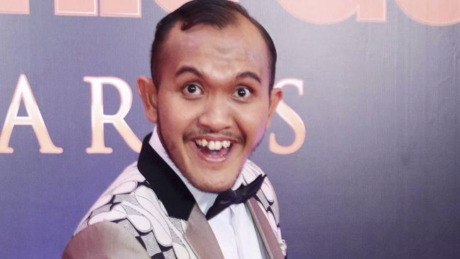 Caisar Aditya atau Caisar YKS cabut gugatan cerai setelah proses persidangan dimulai.