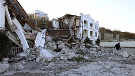 Hotel dan Mal di Odesa Ambruk Dihantam Rudal Hipersonik Rusia