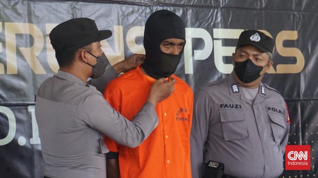 Pelaku penusukan yang menewaskan dua orang di Simpang Empat Selokan Mataram akhir pekan lalu telah berhasil diringkus jajaran Polda DIY.