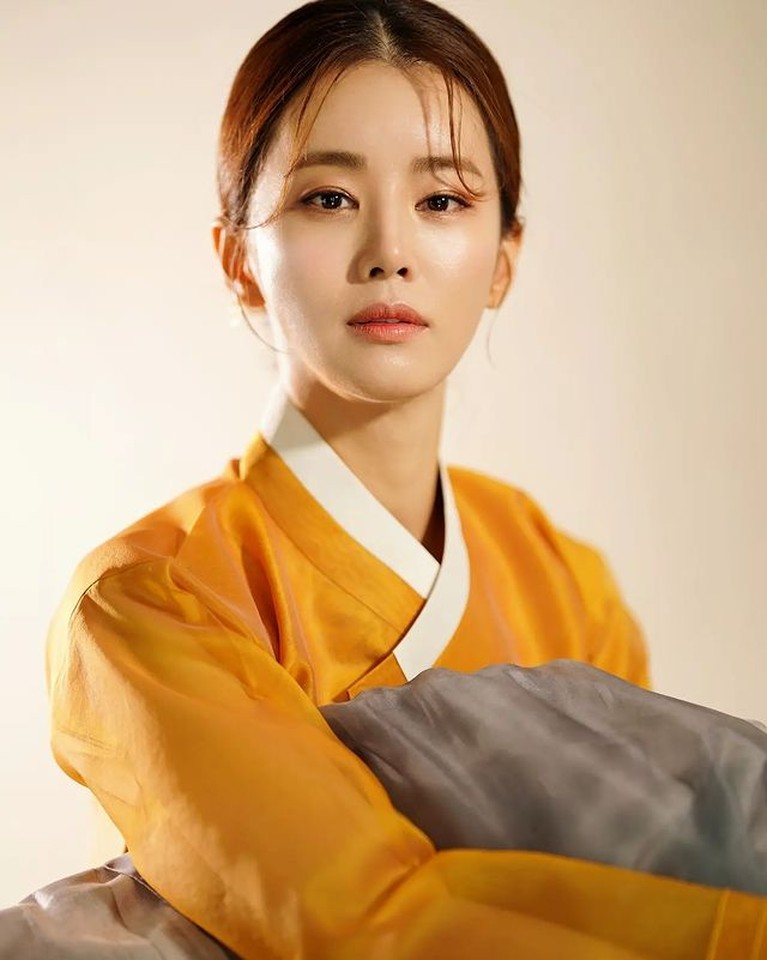 Potret Lee Ga Ryung Potret Lee Ga Ryung
