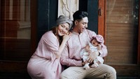 <p>Bayi perempuan bernama Xarena Zenata Denallie Baharudin itu menjadi pelengkap kebahagiaan di rumah tangga Siti Badriah dan Krisjiana. (Foto: Instagram @sitibadriahh)</p>