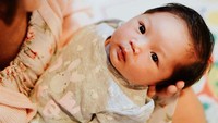 <p>Pedangdut asal Bekasi itu melahirkan anak pertama lewat persalinan caesar pada 18 Maret lalu. (Foto: Instagram @sitibadriahh)</p>