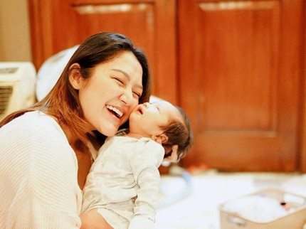 7 Potret Xarena Denallie, Anak Pertama Siti Badriah dan Krisjiana Baharudin