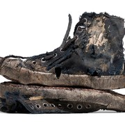 Balenciaga Jual Sneakers Dekil dan Usang Seharga Rp9 Jutaan! Cuman Ada 100 Pasang