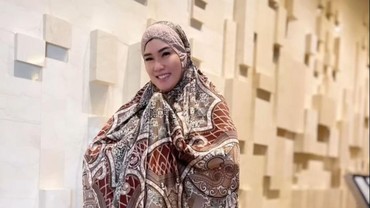 Stevie Agnecya Dimakamkan Siang Ini di TPU Tanah Kusir