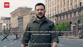 VIDEO: Volodymyr Zelensky Berpidato Di Peringatan Victory Day
