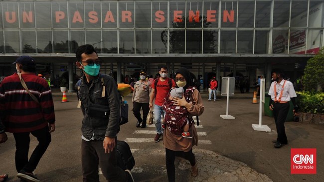 KAI menyatakan mengangkut 4,39 juta orang selama musim mudik lebaran kemarin. Angka itu mendekati pencapaian 2019, atau sebelum pandemi.
