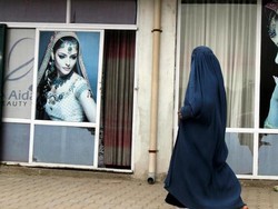 Bagaimana Taliban Kebiri Hak Perempuan di Afghanistan
