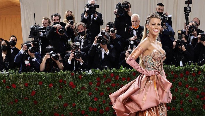 Blake Lively atau Kim Kardashian? Ini Selebriti Paling Populer di Met Gala 2022 Versi Google
