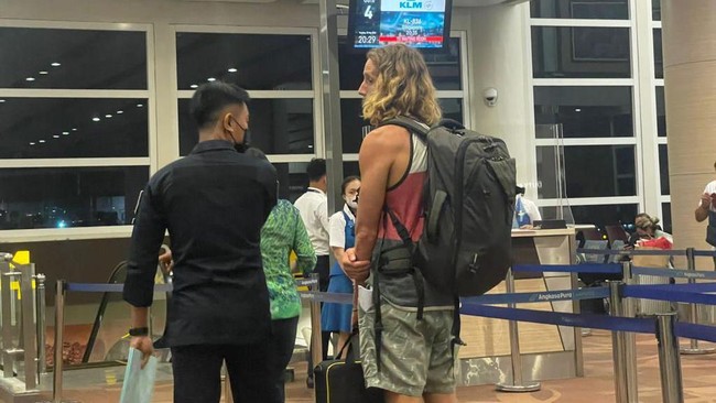 Menteri Kehakiman Rusia, Konstantin Anatolievich Chuychenko buka suara soal wacana pencabutan visa on arrival (VoA) warga negaranya ke Indonesia.