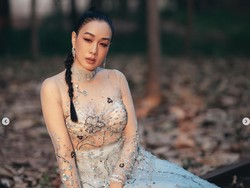 Christy Chung Dikritik Habis Netizen Gegara Make-Up Tebal