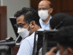 Farsha Kautsar, Anak Eks Pegawai Pajak yang Transfer Ratusan Juta ke Siwi Widi