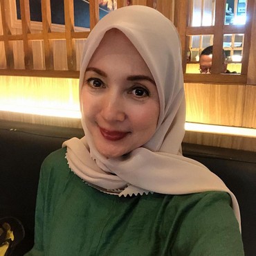 Tak Punya Anak di Usia 60, Henidar Amroe Diminta Nikah Lagi oleh Ibunda