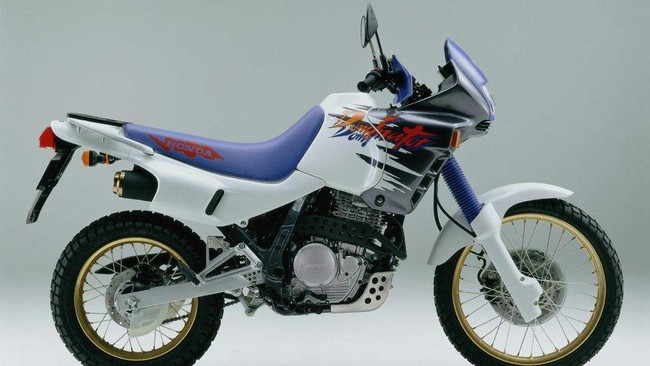 Honda diduga berencana membuat versi modern motor dual purpose jadul NX500 Dominator.