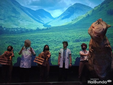 Keseruan Nonton Jurassic Live Show di Trans Studio Cibubur, Ajak Si Kecil Yuk Bun!