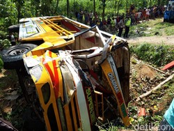 Snapshots: Penampakan Kereta Kelinci Terguling di Boyolali Tewaskan Ibu-Anak