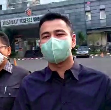 Raffi Ahmad Datangi Polda Metro Jaya, Laporkan Medina Zein?