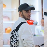 Simak Gaya Kasual dan Modis Refal Hady Pemeran Mas Bian di Wedding Agreement