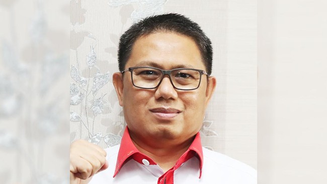 Hamka Hendra Noer resmi dilantik sebagai Penjabat atau Pj Gubernur Gorontalo, Kamis (12/5), menggantikan Rusli Habibie yang masa jabatannya telah selesai.
