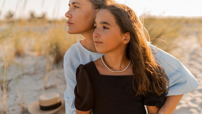 Ciri-Ciri Overprotective, Karakter 4 Zodiak Ini Berpotensi Jadi Strict Parents!