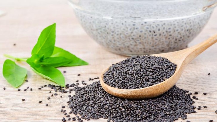 Chia seed dan Biji Selasih