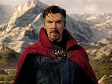 Benedict Cumberbatch Keceplosan soal Proyek Doctor Strange di MCU