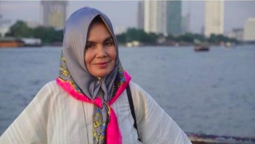 img-title Bahas soal Ikhlas, Jadi Isyarat Ibunda Kiki Farrel Sebelum Meninggal