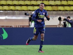 Pemain Ini Bantah Dijual Lyon karena Pernah Kentut di Ruang Ganti