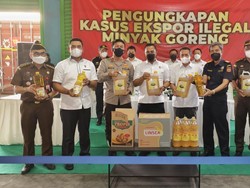 Polri Ungkap Penyelundupan Ekspor 121 Ton Minyak Goreng ke Timor Leste!