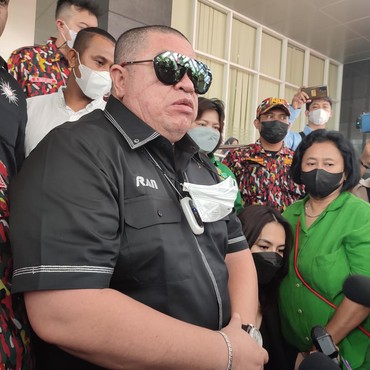 Imbas Kegaduhan di PN Jakut, Sumpah Advokat Razman Arif Nasution Dibekukan