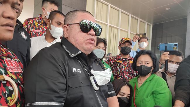 Imbas Kegaduhan di PN Jakut, Sumpah Advokat Razman Arif Nasution Dibekukan