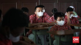 FOTO: Belajar Lagi di Gedung Sekolah Pascalibur Lebaran Diperpanjang