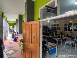 Bahagianya Siswa di Ciamis Sekolah Tatap Muka Lagi