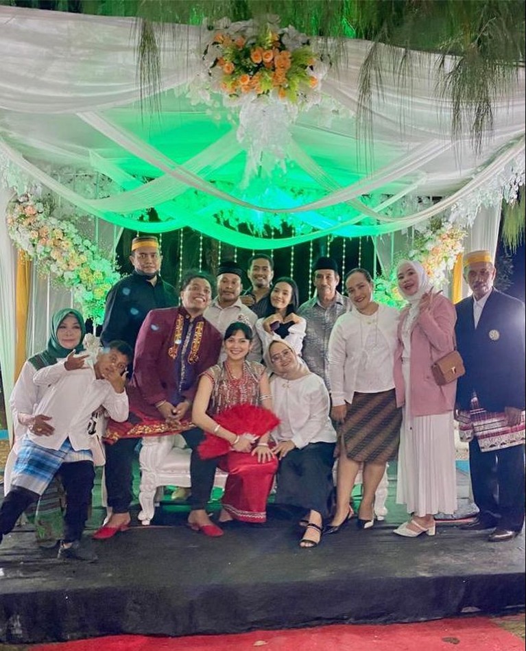 Syukuran Pernikahan Indah Permatasari Arie Kriting dan Indah Permatasari
