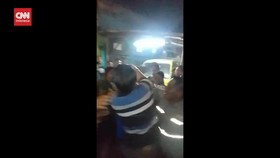 VIDEO: Sering Memeras Warga, 1 Keluarga Diusir dari Desa