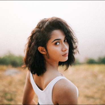 Aghniny Haque Terkunci di Toilet Saat Syuting Film Horor, Saking Takutnya Sampai...