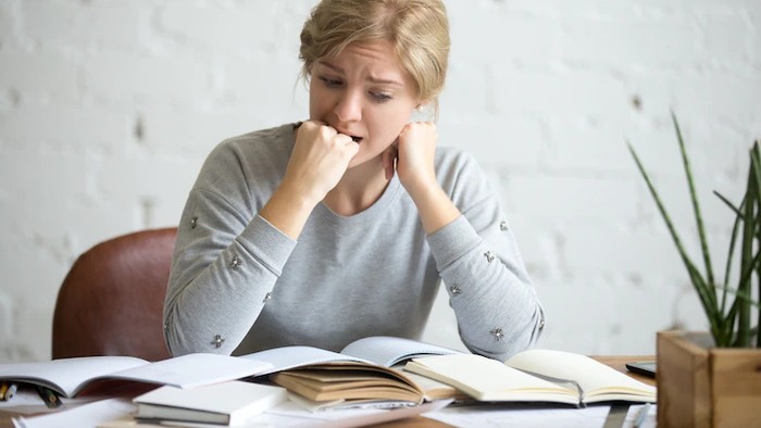Cara Menghentikan Catastrophic Thinking, Pemikiran Negatif Tentang Kejadian Terburuk Pada Sebuah Situasi! Cara Menghentikan Catastrophic Thinking, Pemikiran Negatif Tentang Kejadian Terburuk Pada Sebuah Situasi!