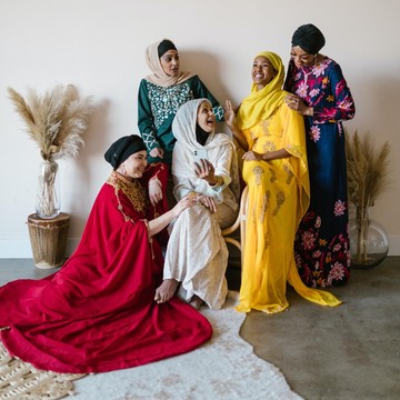 img-title Kiat Mencuci Kaftan Agar Awet dan Terlihat Baru sampai Lebaran Tahun Depan!