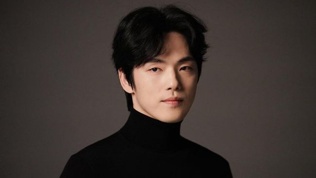 Kim Jung-hyun Diincar Bintangi Drama Fantasi Season of Kkok Du