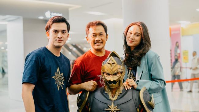 Ketiga pemain utama Satria Dewa Gatotkaca mengaku takjub dengan kisah pewayangan Nusantara.