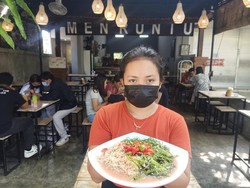 Yummy Gurih Segar Rujak Bulung Campur Kuah Pindang Men Runtu