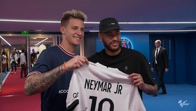 VIDEO: Quartararo Ngegas di Depan Neymar