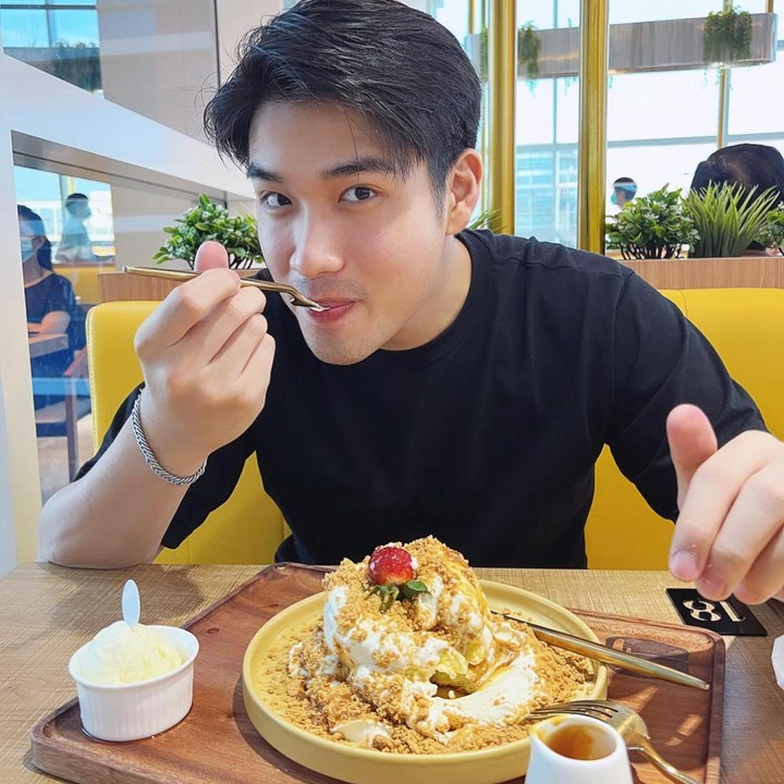 <p>Selain itu, Victor ungkap memiliki motif tersendiri untuk mengikuti ajang tersebut, Bunda. Katanya, ini sebagai batu loncatan untuknya yang ingin terjun ke dunia hiburan.(Foto: Instagram @victoragustino_)<br /><br /><br /></p>