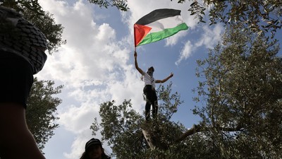img-title Siapa Itu Komunitas Arab Israel yang Mayoritas Muslim?