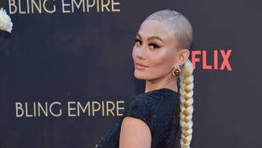 img-title Sering Dikira Oplas, Begini Wajah Asli Agnez Mo Tanpa Make Up